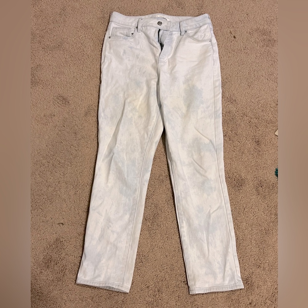 Women’s mom jeans